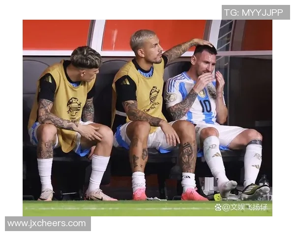 足球球星33号背后故事揭秘 谁才是这个数字的传奇缔造者